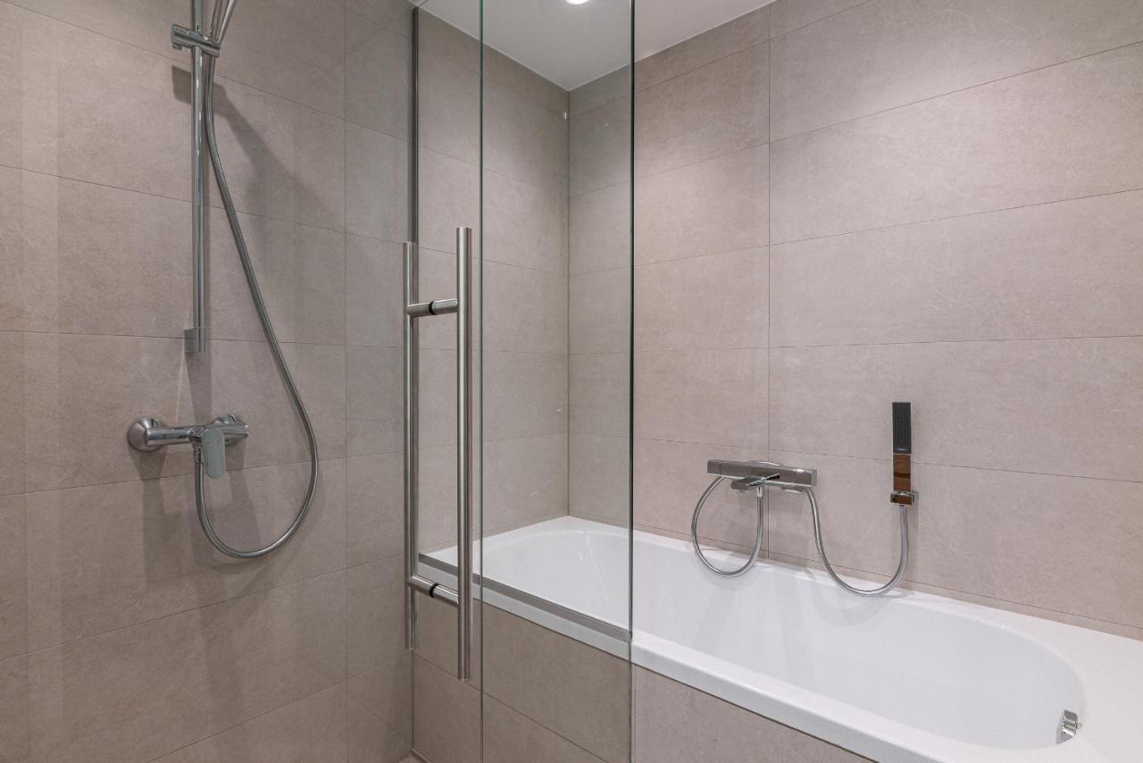 Modern City Center Apartment Reval Esterno foto